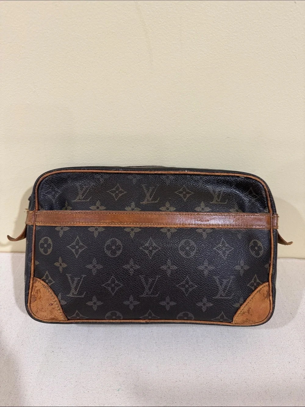Louis Vuitton Monogram Canvas Satchel in Brown with Tan Trim Unisex authentic